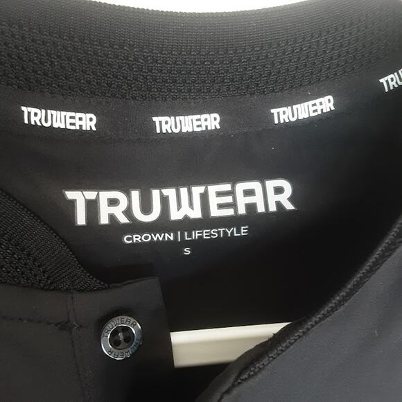 BYU TRUWEAR Crown Lifestyle Men’s Performance Henley Polo Shirt Black Size S NWT - Picture 4 of 8